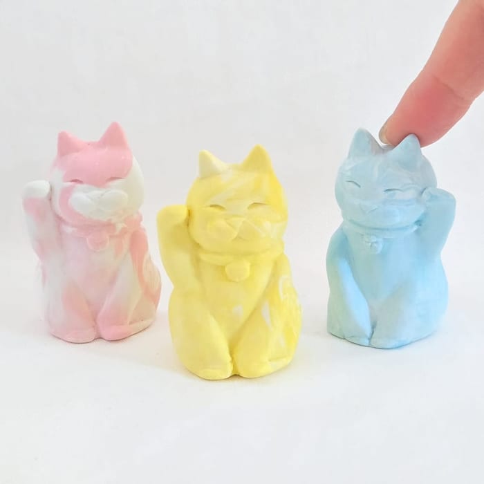 小さなマーブル招き猫のペアセット（レモン・ブルー）